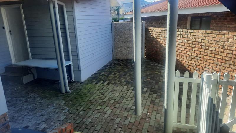 To Let 1 Bedroom Property for Rent in Dana Bay Western Cape